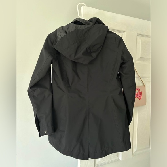 Black marmot women's rain jacket - Picture 5 of 6